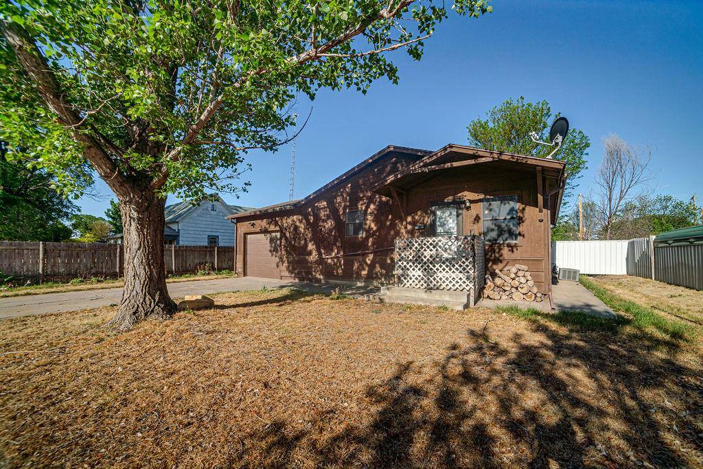 211 South Jackson Street, Hugoton, KS 67951