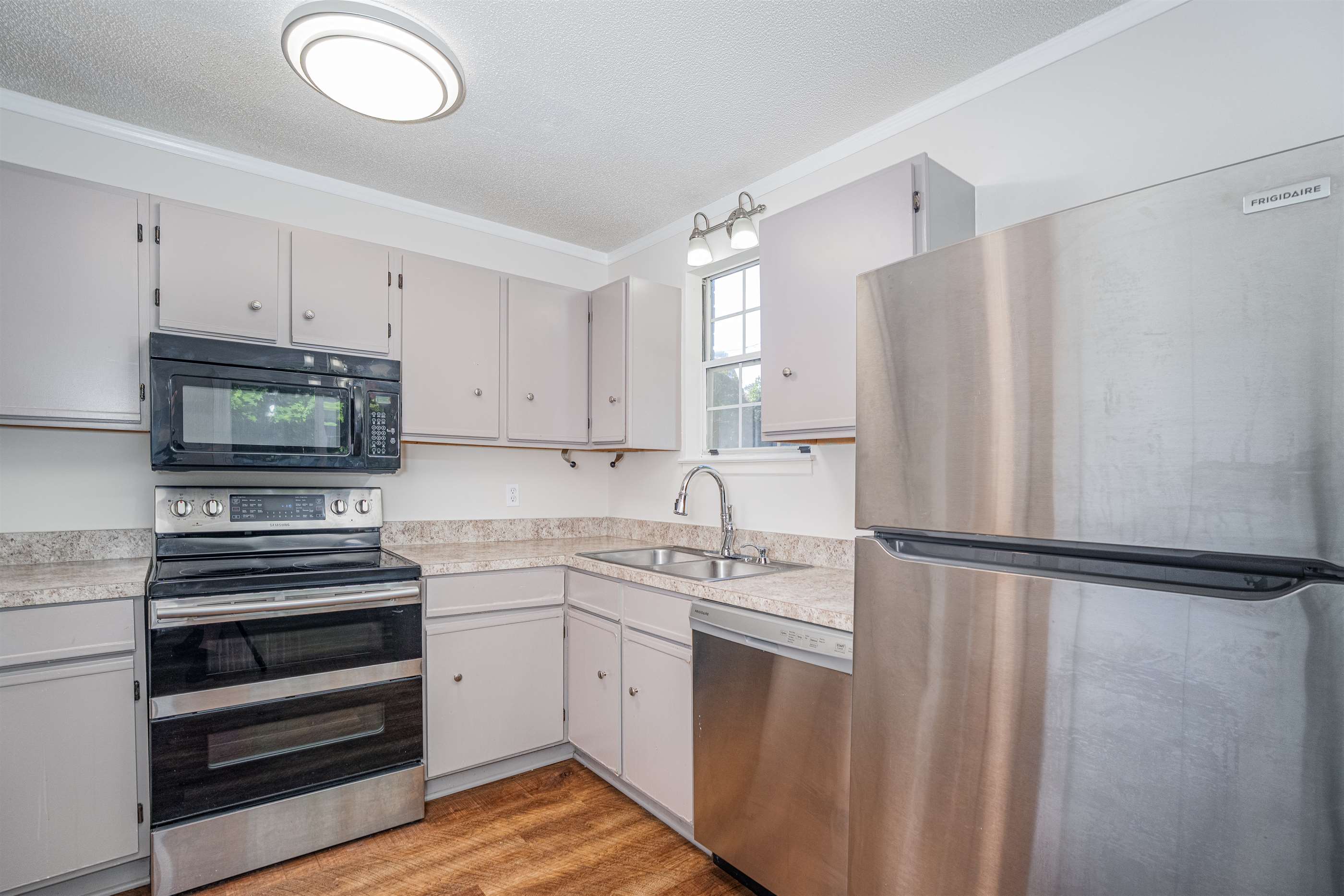 1001 Hulon Lane, West Columbia, SC 29169