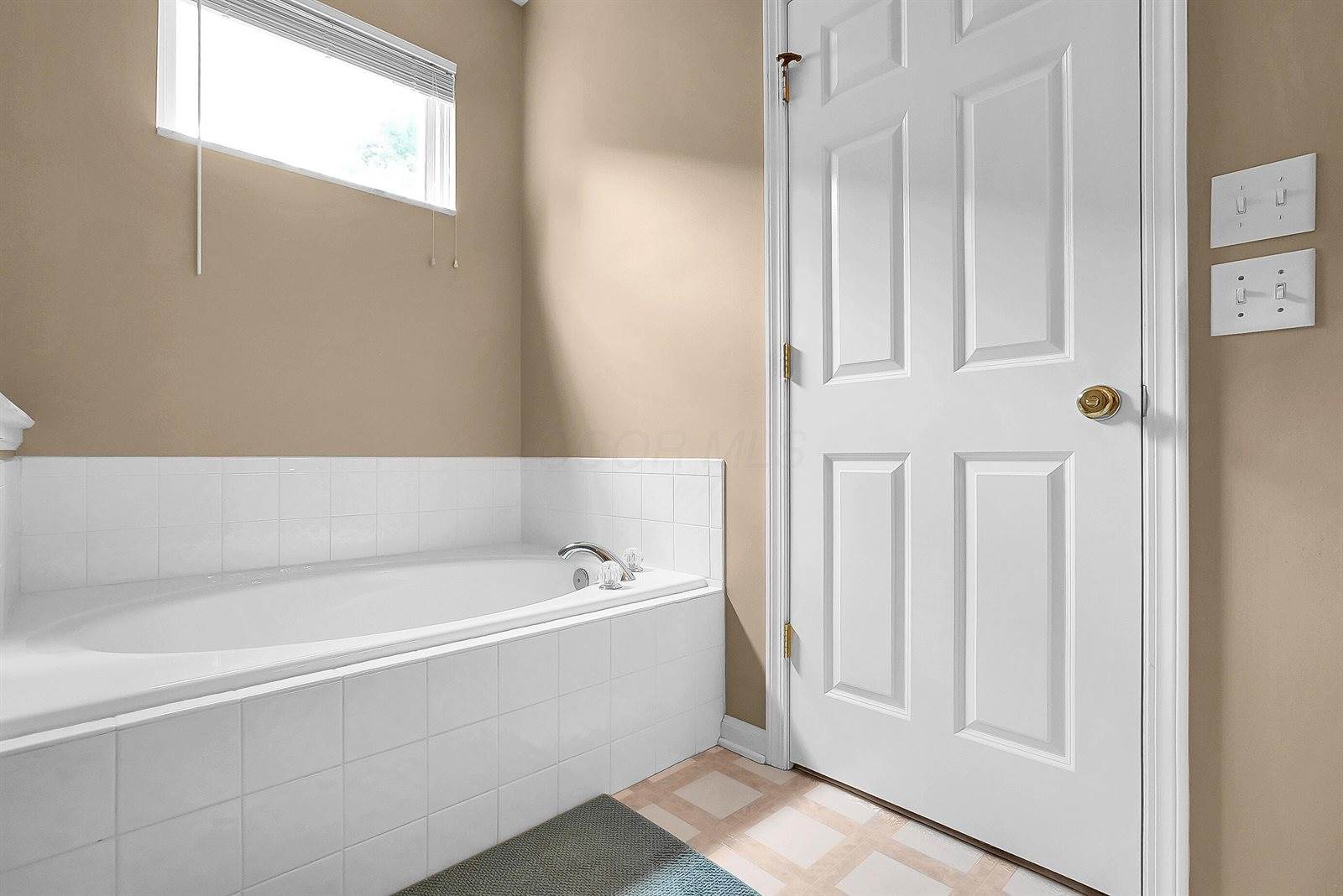 7741 Ardaugh Court, Dublin, OH 43017