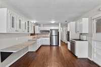 1306 Greenbriar Dr, Longview, TX 75604