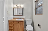 1306 Greenbriar Dr, Longview, TX 75604