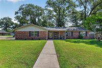 1306 Greenbriar Dr, Longview, TX 75604