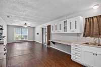 1306 Greenbriar Dr, Longview, TX 75604