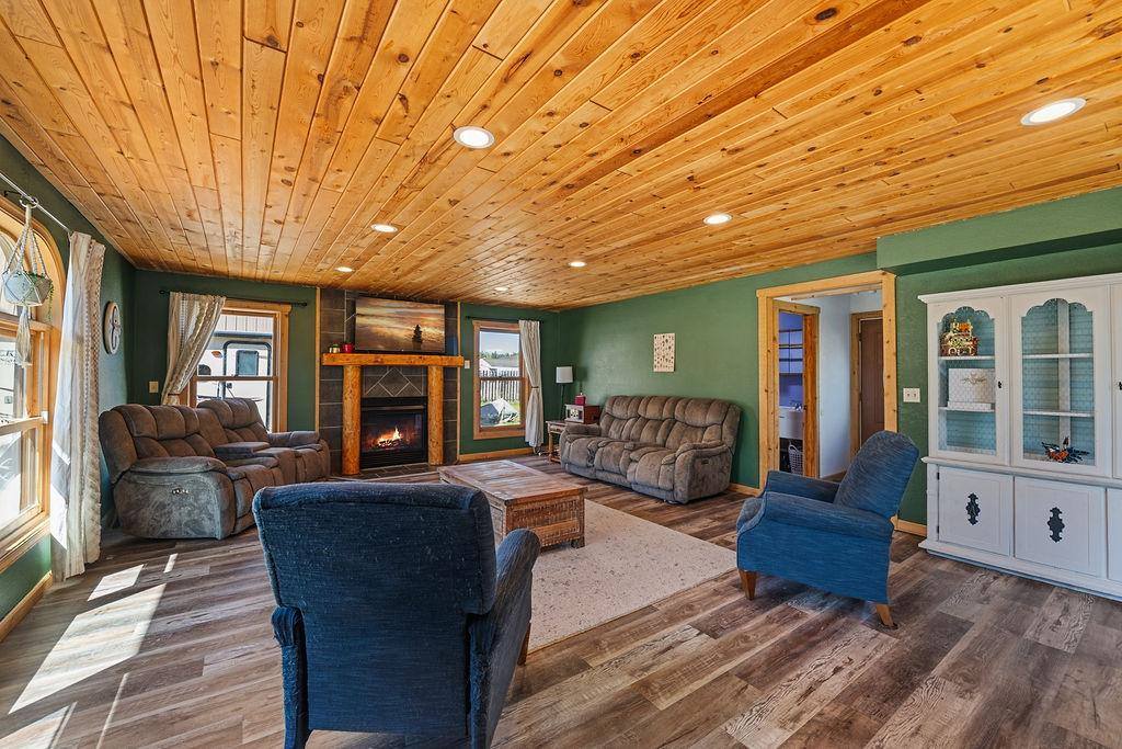 3874 County Road 138, Barnum, MN 55707