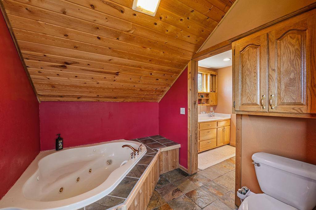 3874 County Road 138, Barnum, MN 55707