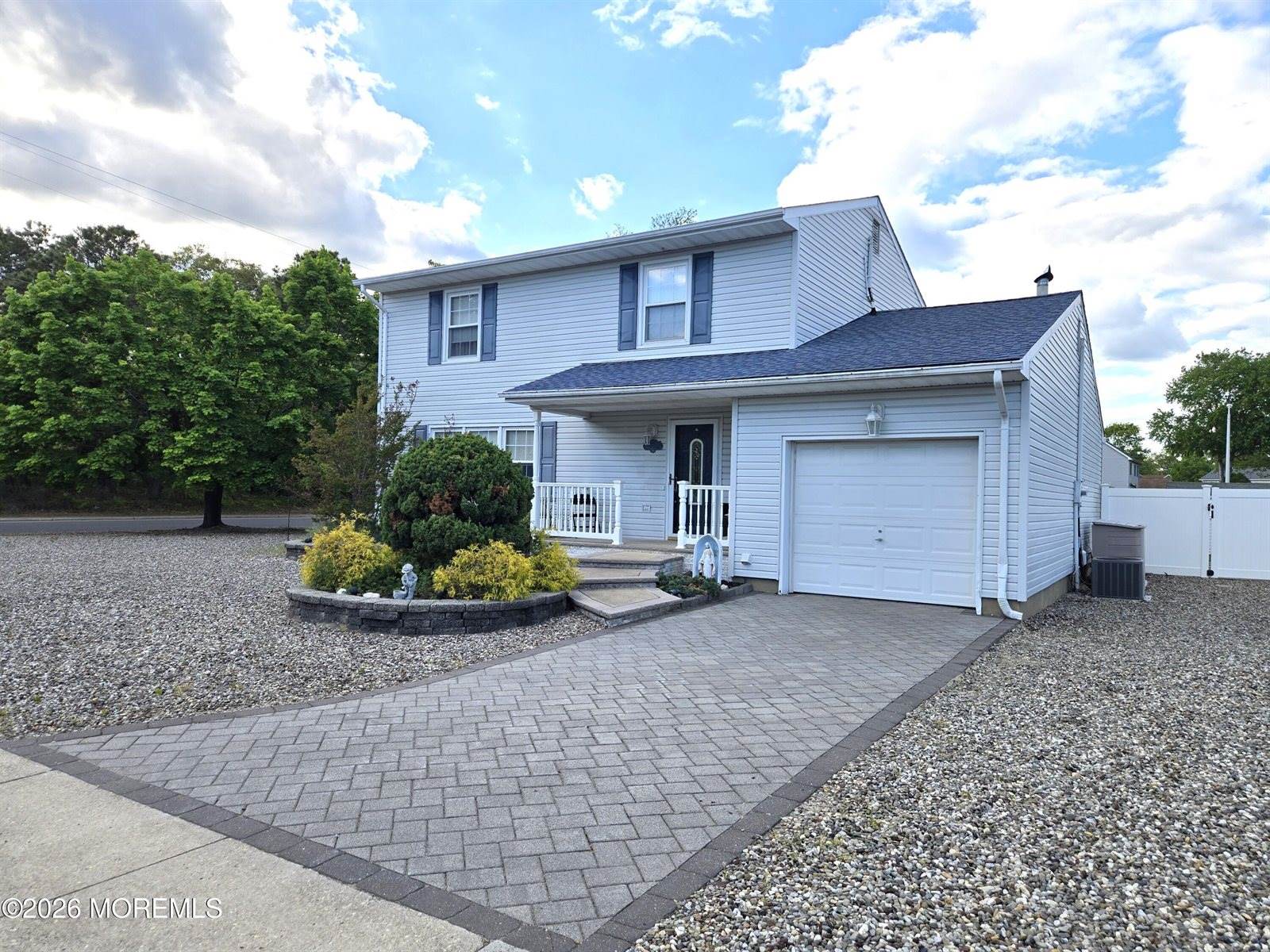 300 Pennington Court, Toms River, NJ 08753