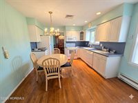 300 Pennington Court, Toms River, NJ 08753