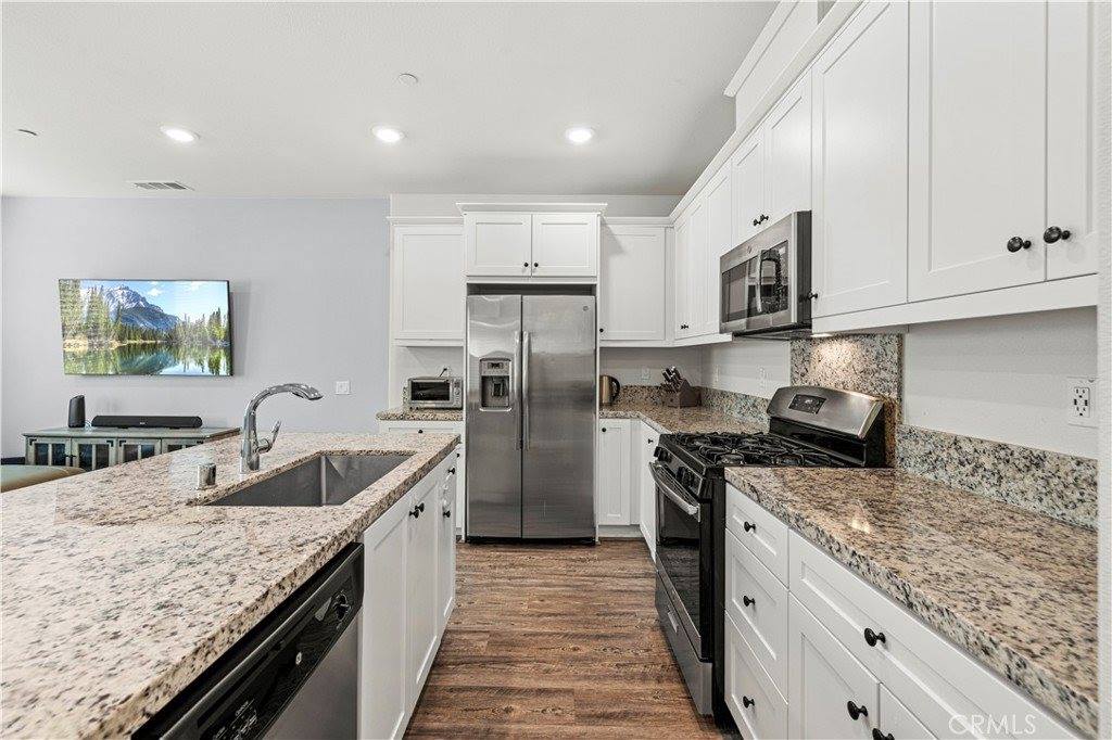 22838 Concord, Saugus, CA 91350
