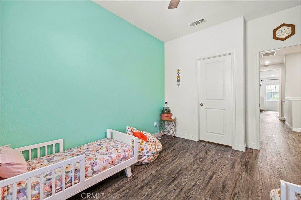 22838 Concord, Saugus, CA 91350