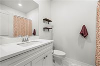 22838 Concord, Saugus, CA 91350