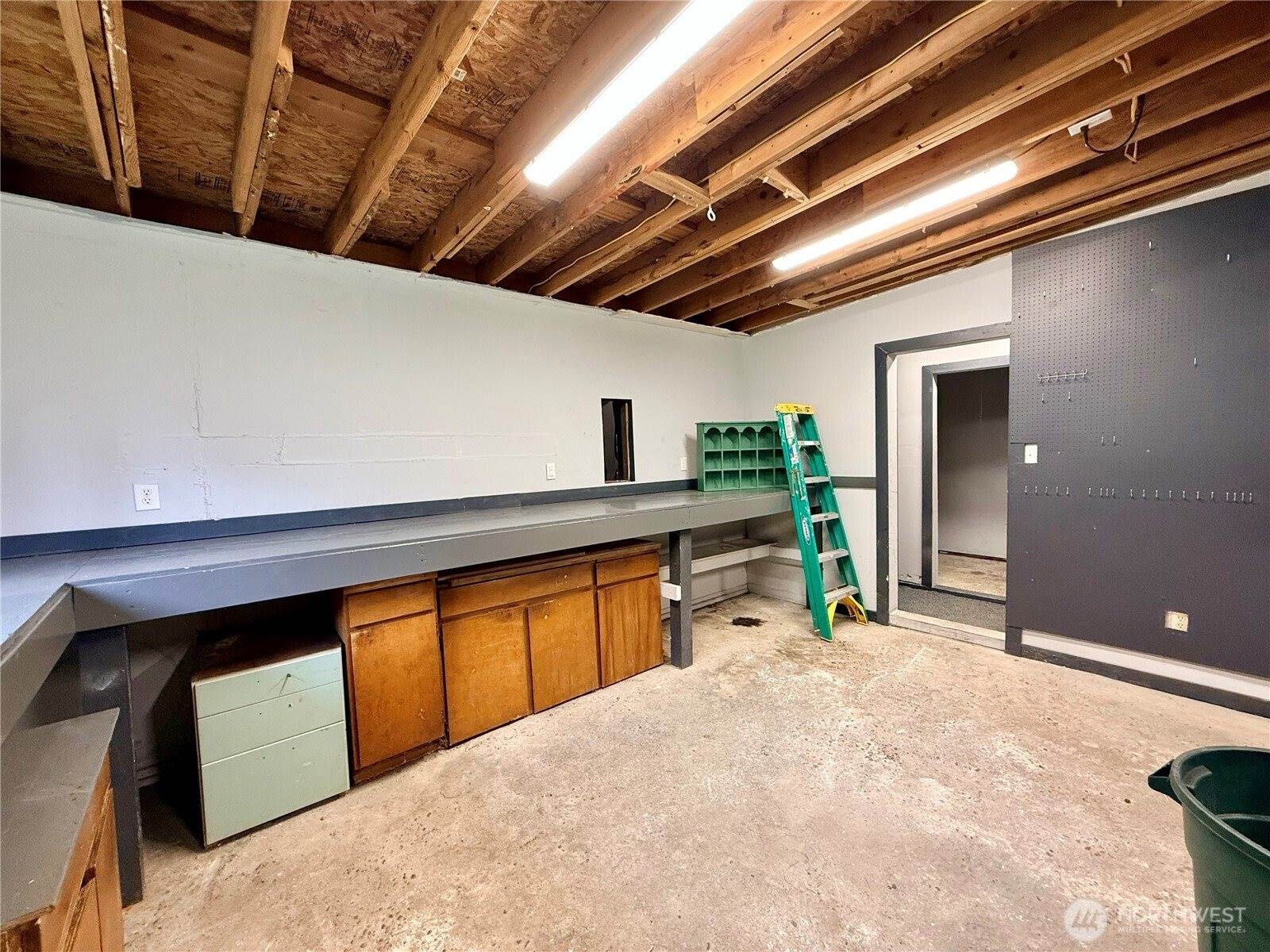 31808 Hinkleman Road South, Roy, WA 98580