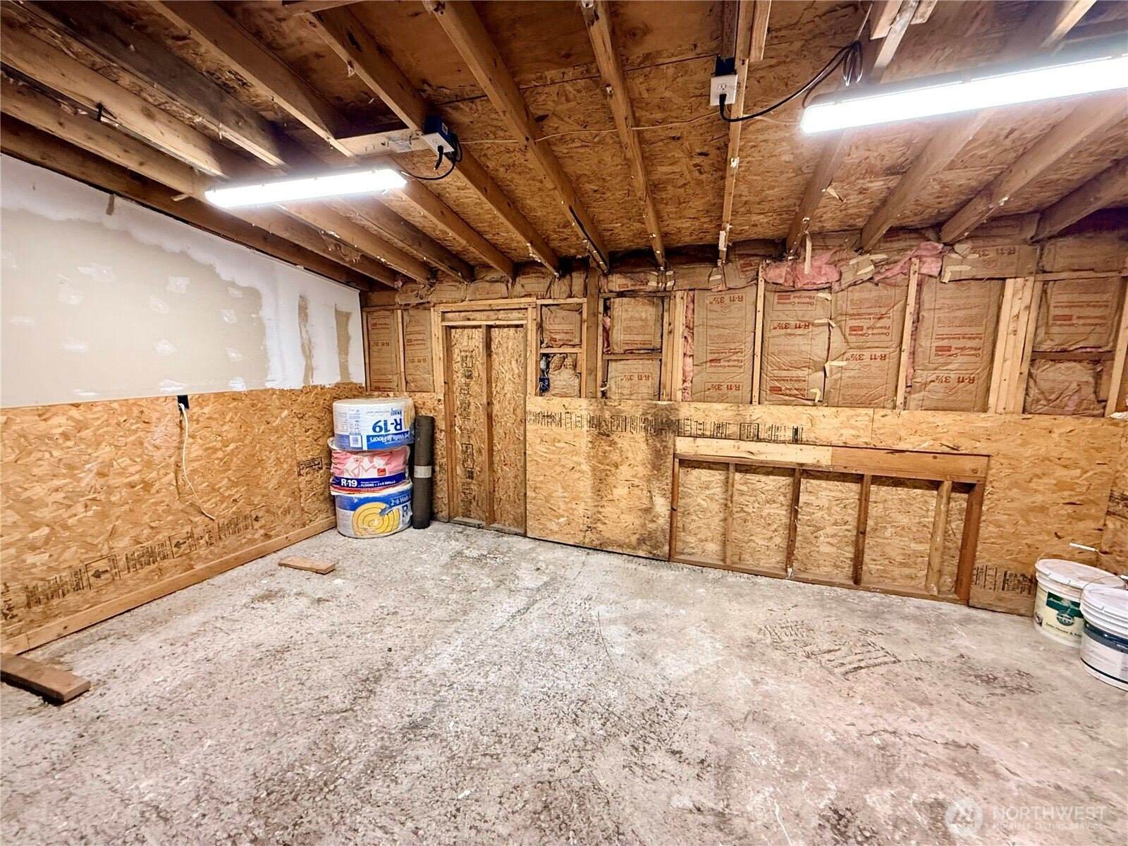 31808 Hinkleman Road South, Roy, WA 98580