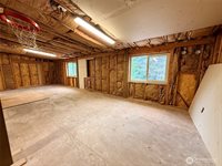 31808 Hinkleman Road South, Roy, WA 98580