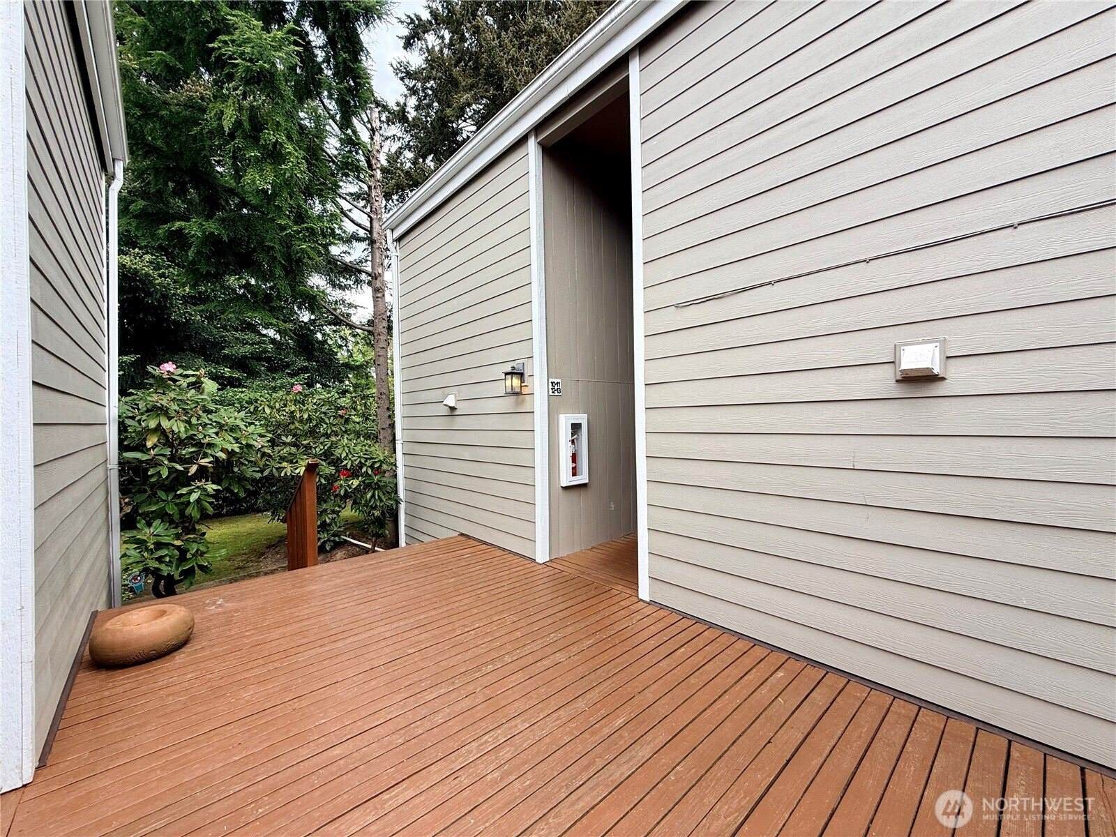 7901 196th Street SW, Edmonds, WA 98026
