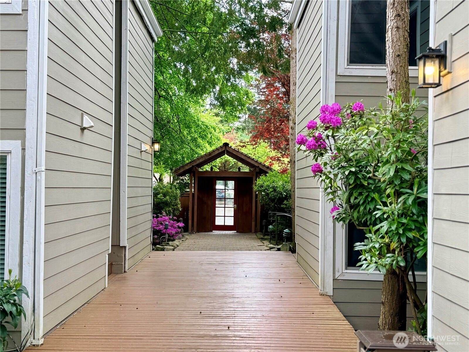 7901 196th Street SW, Edmonds, WA 98026