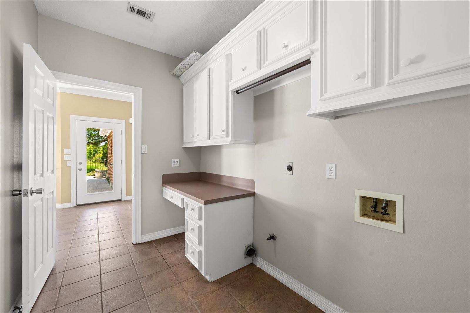 20240 Cypress Rosehill Road, Tomball, TX 77377