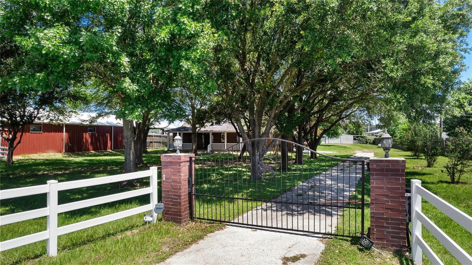 20240 Cypress Rosehill Road, Tomball, TX 77377