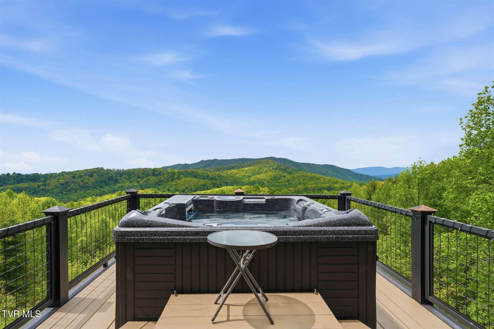 308 Walnut Mountain Farm Loop, Hampton, TN 37658