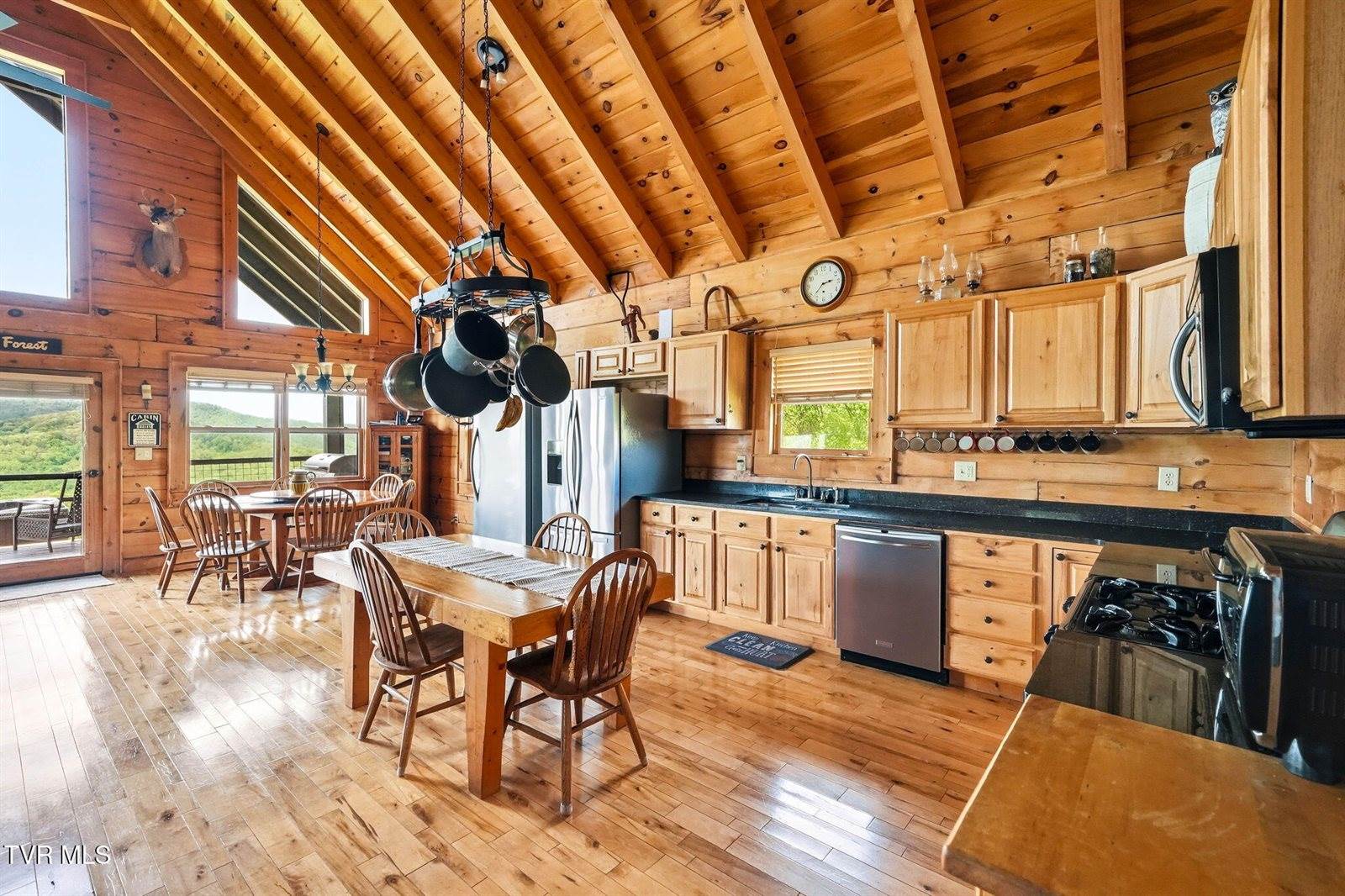 308 Walnut Mountain Farm Loop, Hampton, TN 37658