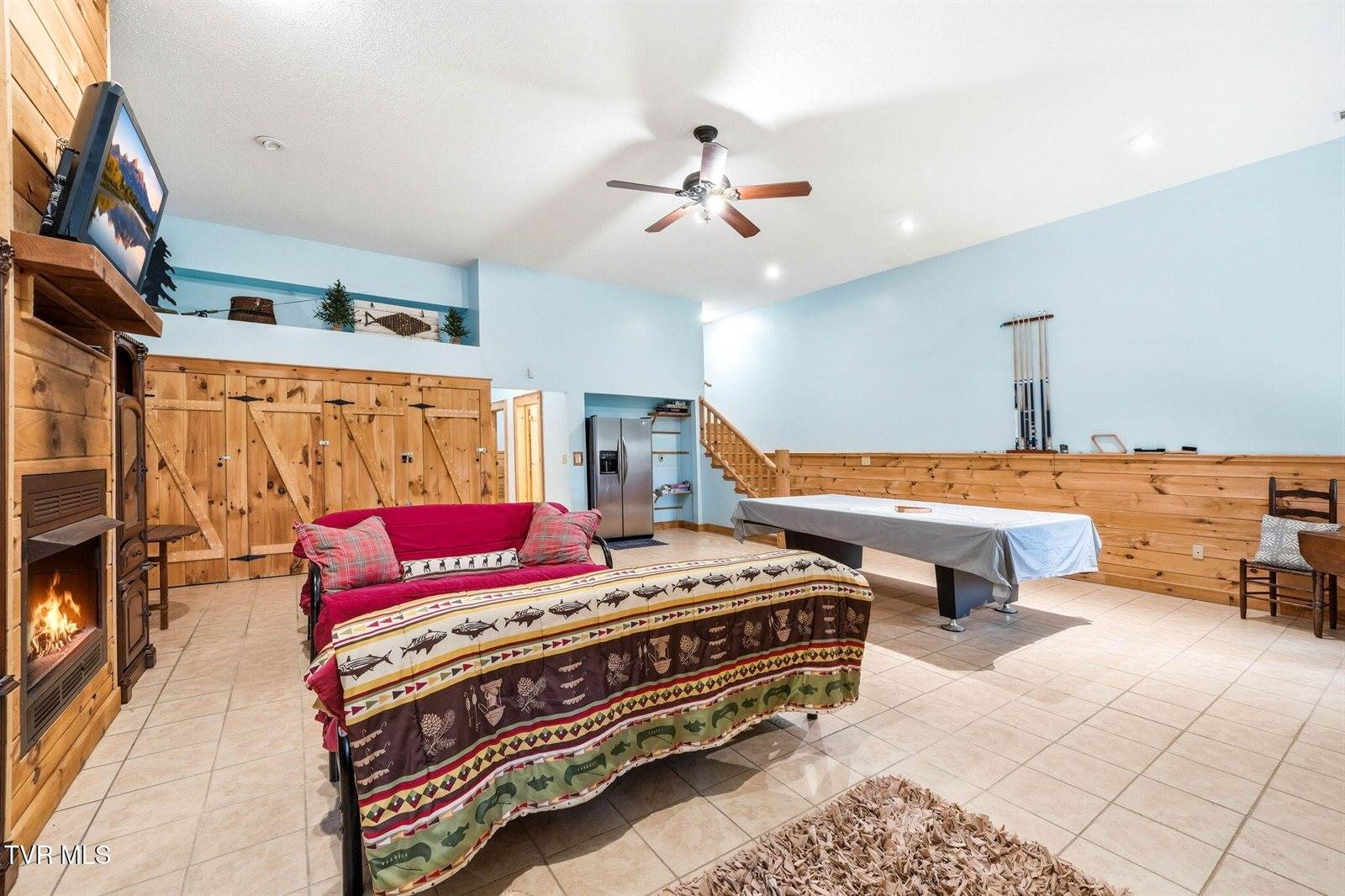 308 Walnut Mountain Farm Loop, Hampton, TN 37658