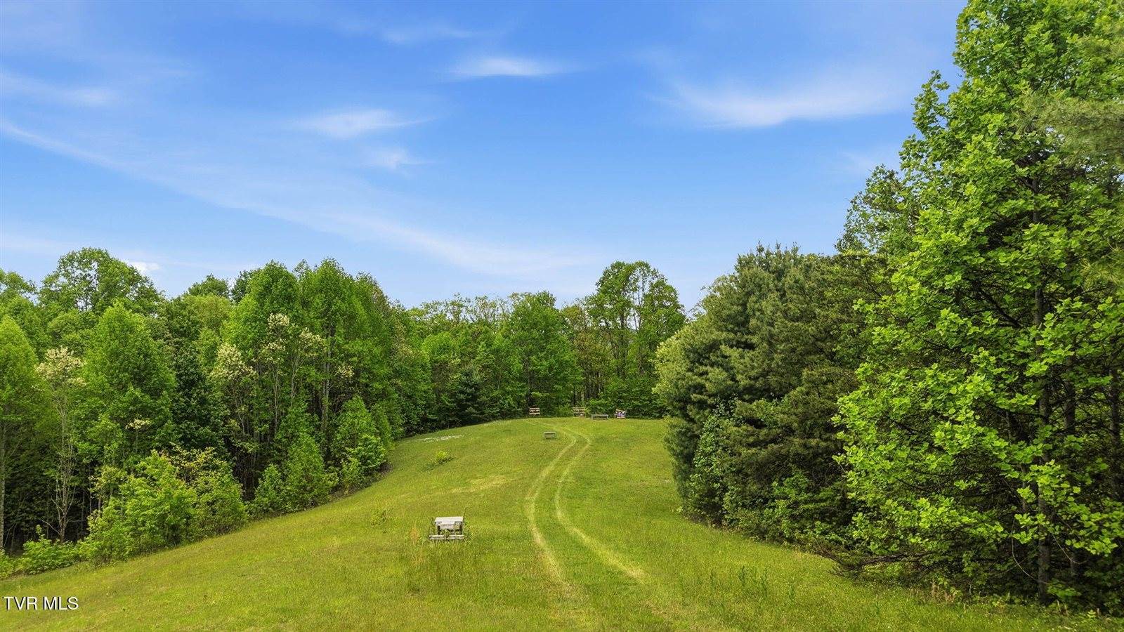 308 Walnut Mountain Farm Loop, Hampton, TN 37658
