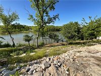 Lakecrest Drive, Excelsior Springs, MO 64024