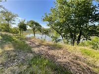 Lakecrest Drive, Excelsior Springs, MO 64024