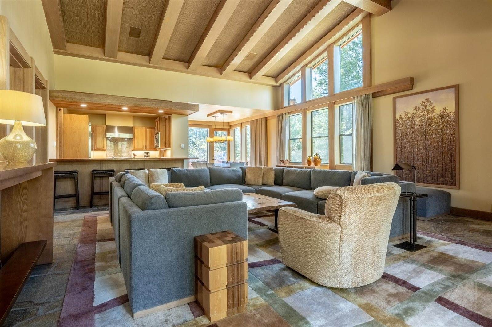 560 Obsidian Pl #1-03, Mammoth Lakes, CA 93546