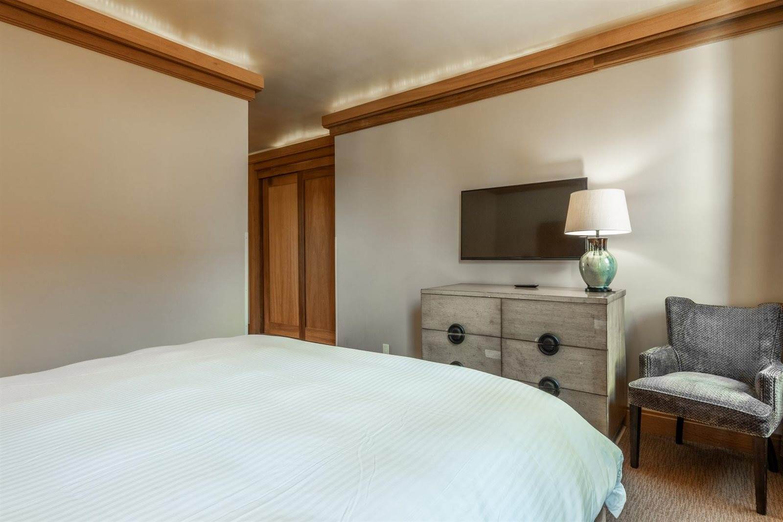 560 Obsidian Pl #1-03, Mammoth Lakes, CA 93546