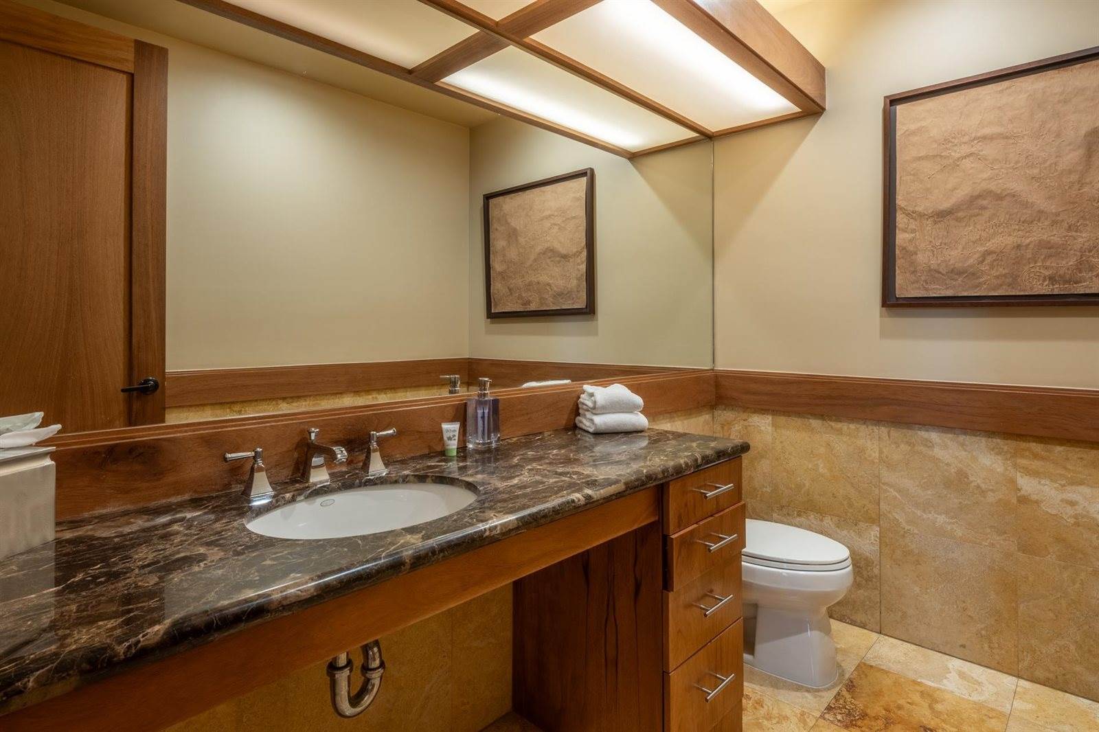 560 Obsidian Pl #1-03, Mammoth Lakes, CA 93546