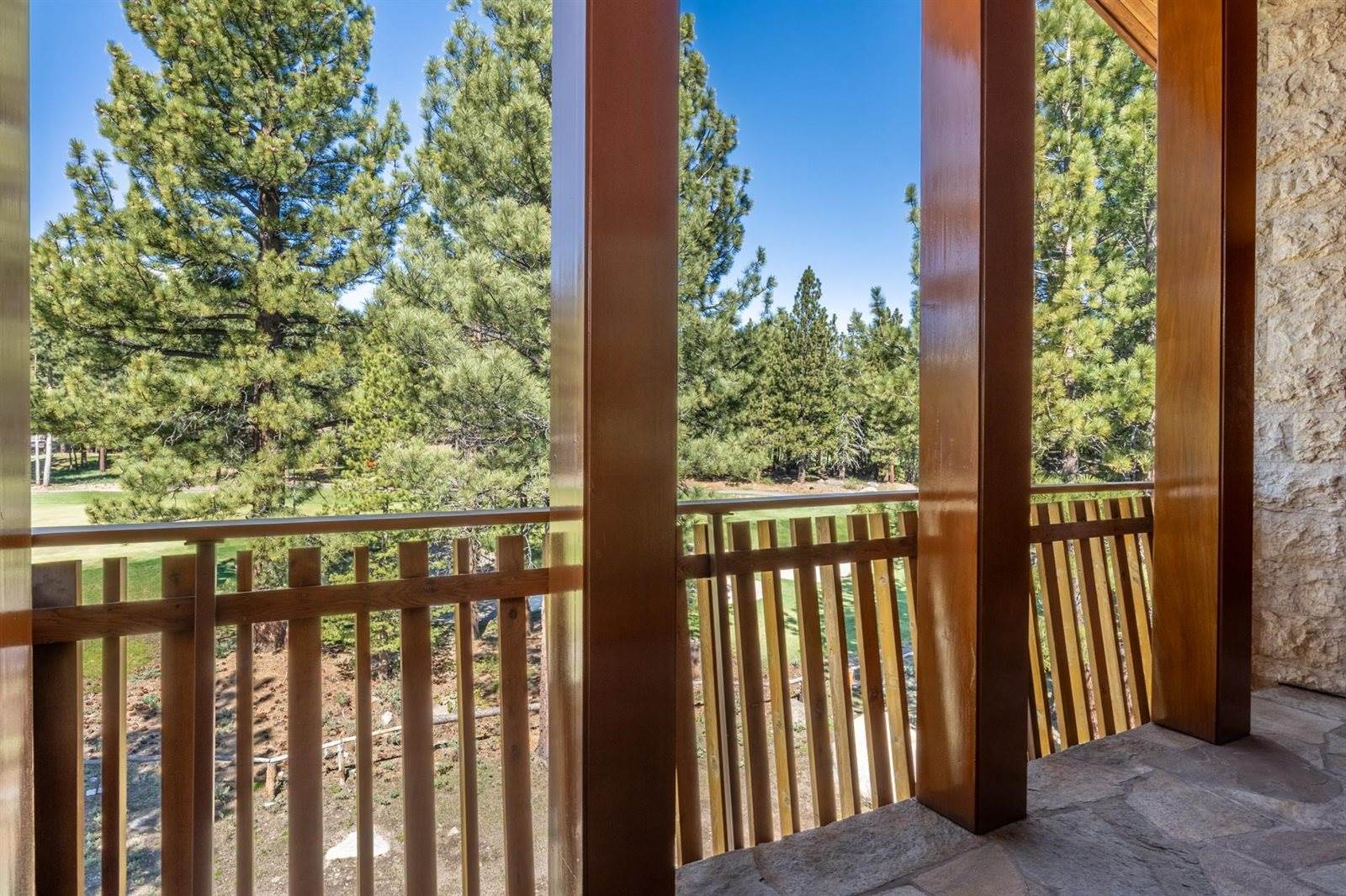 560 Obsidian Pl #1-03, Mammoth Lakes, CA 93546