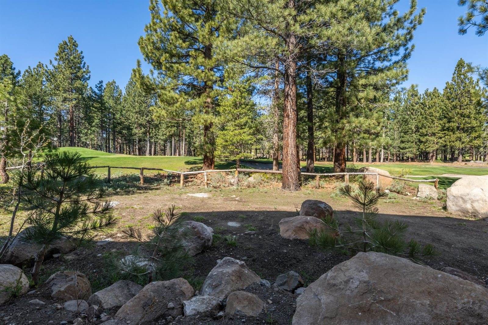 560 Obsidian Pl #1-03, Mammoth Lakes, CA 93546