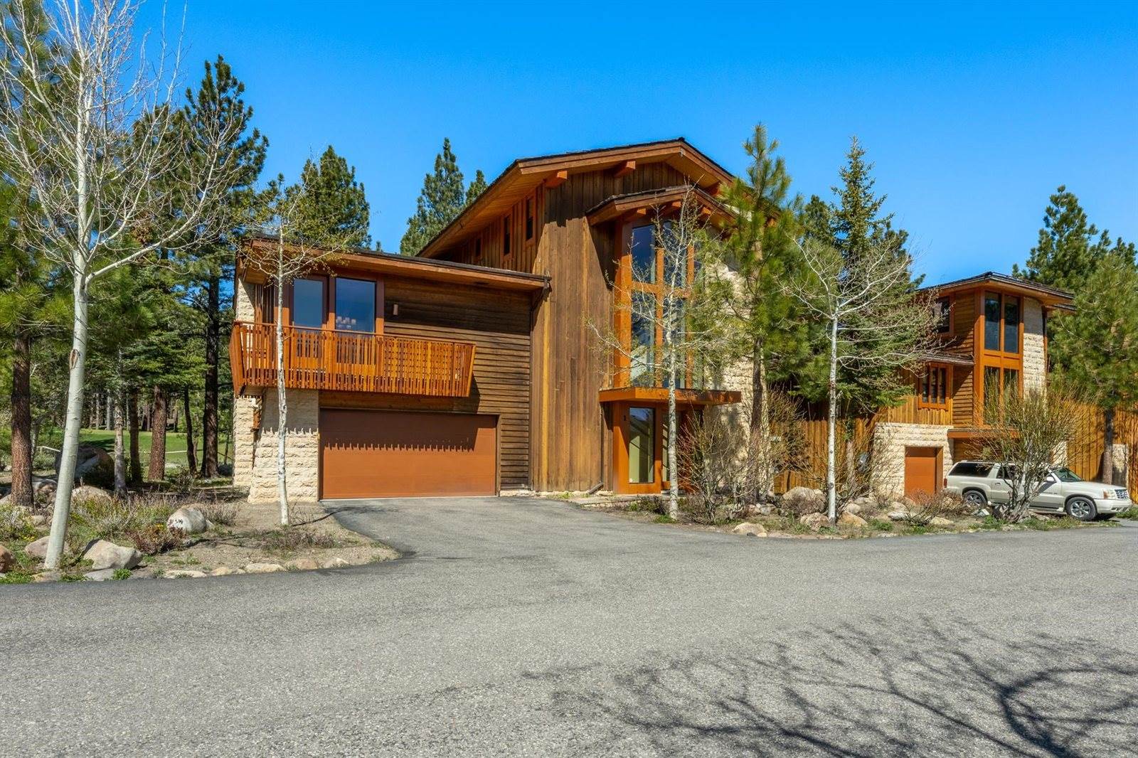 560 Obsidian Pl #1-03, Mammoth Lakes, CA 93546