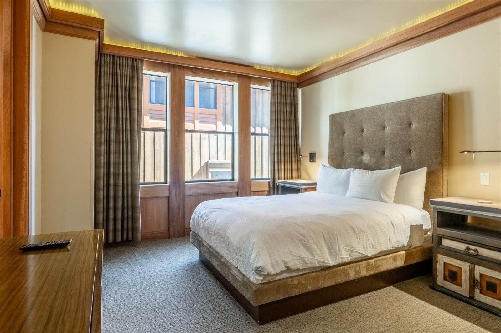 560 Obsidian Pl #1-03, Mammoth Lakes, CA 93546