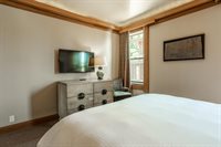 560 Obsidian Pl #1-03, Mammoth Lakes, CA 93546