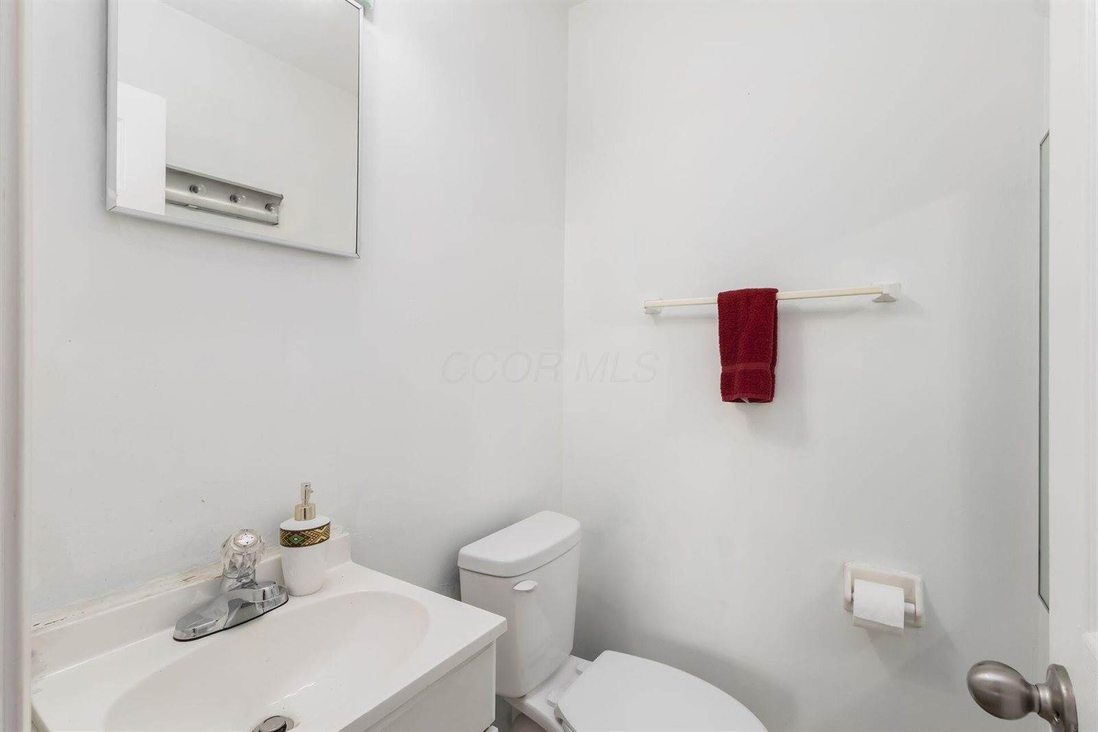 2472 Hardesty Drive South, Columbus, OH 43204