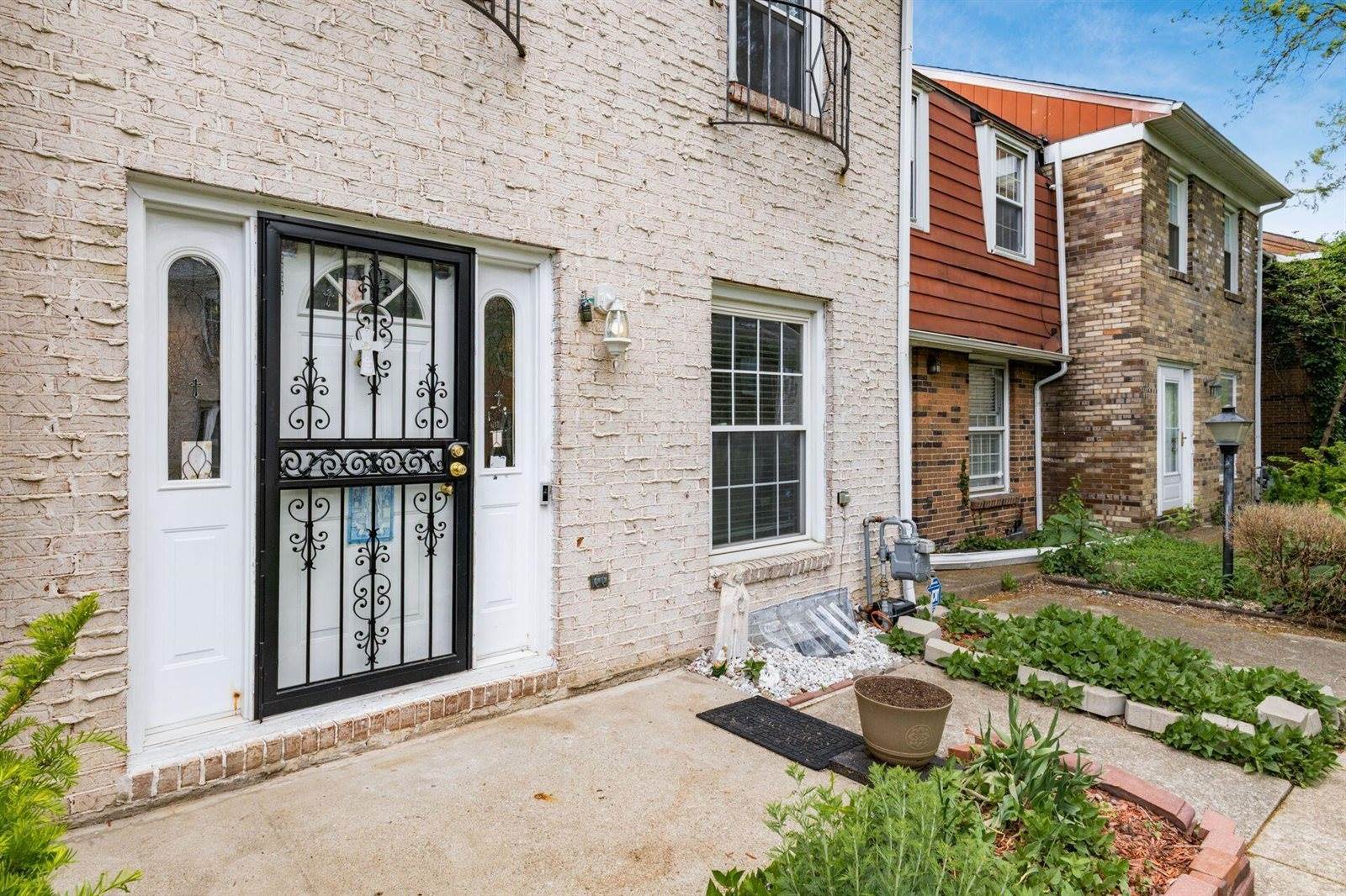 2472 Hardesty Drive South, Columbus, OH 43204