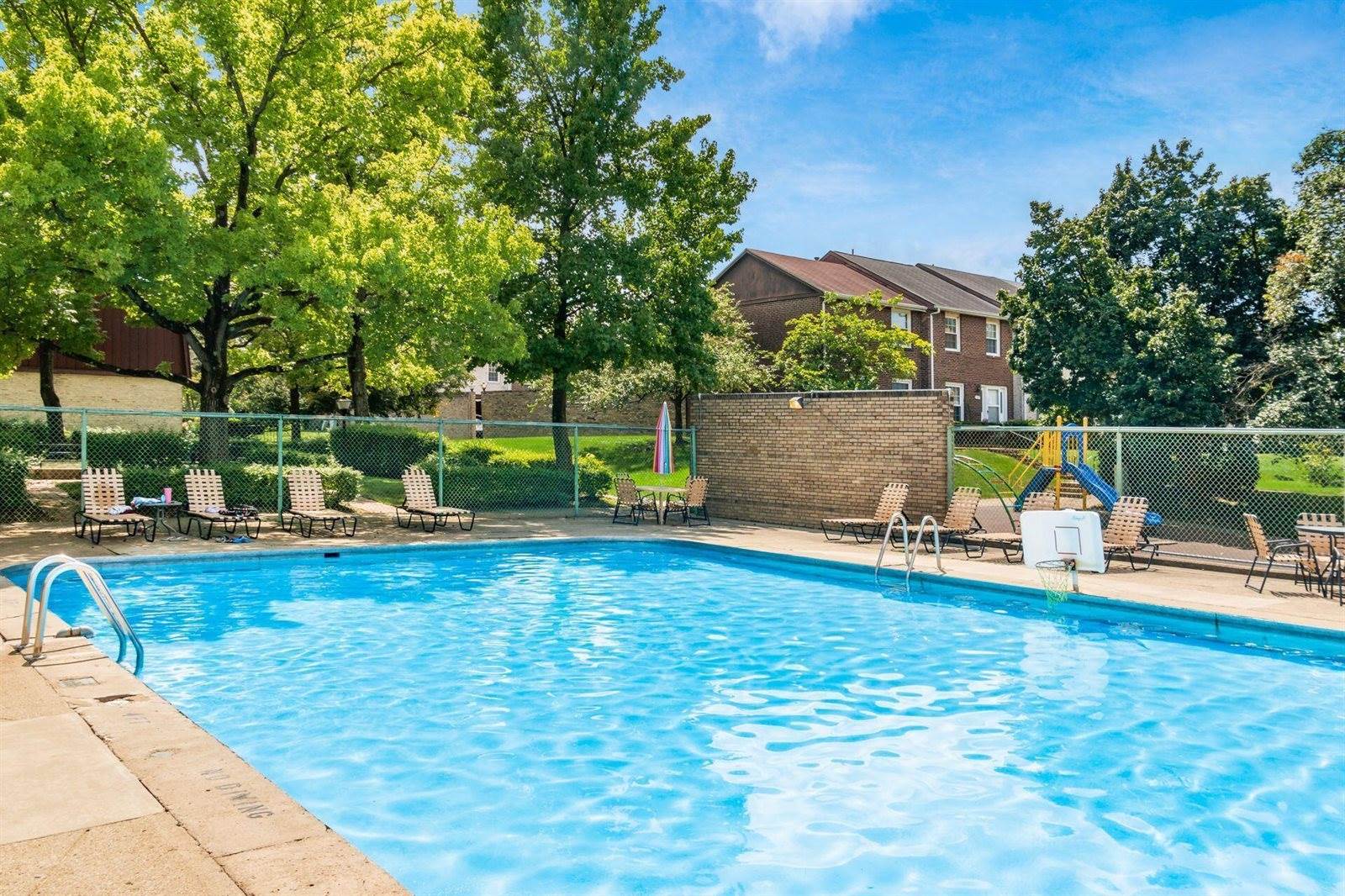 2472 Hardesty Drive South, Columbus, OH 43204