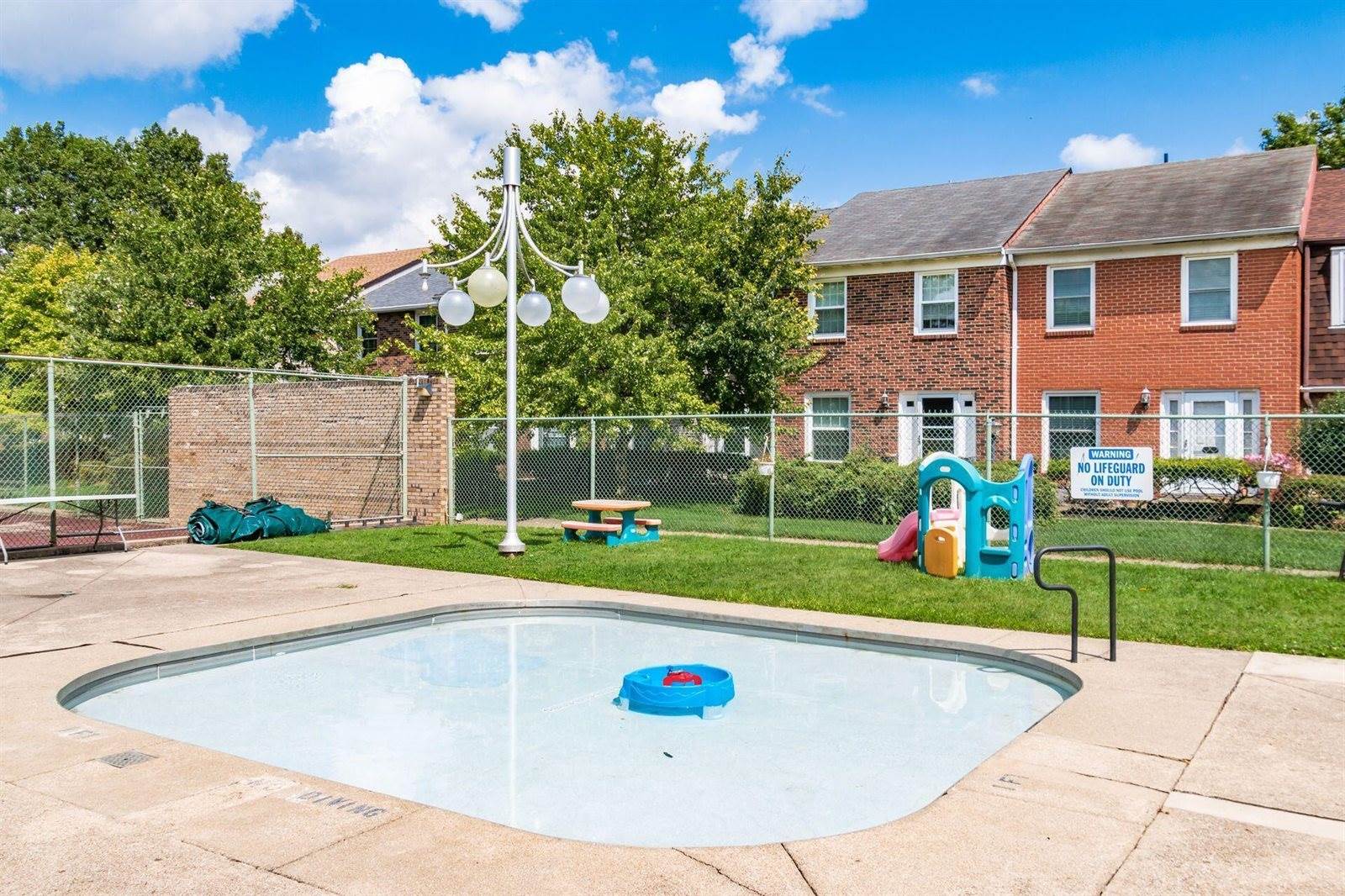 2472 Hardesty Drive South, Columbus, OH 43204