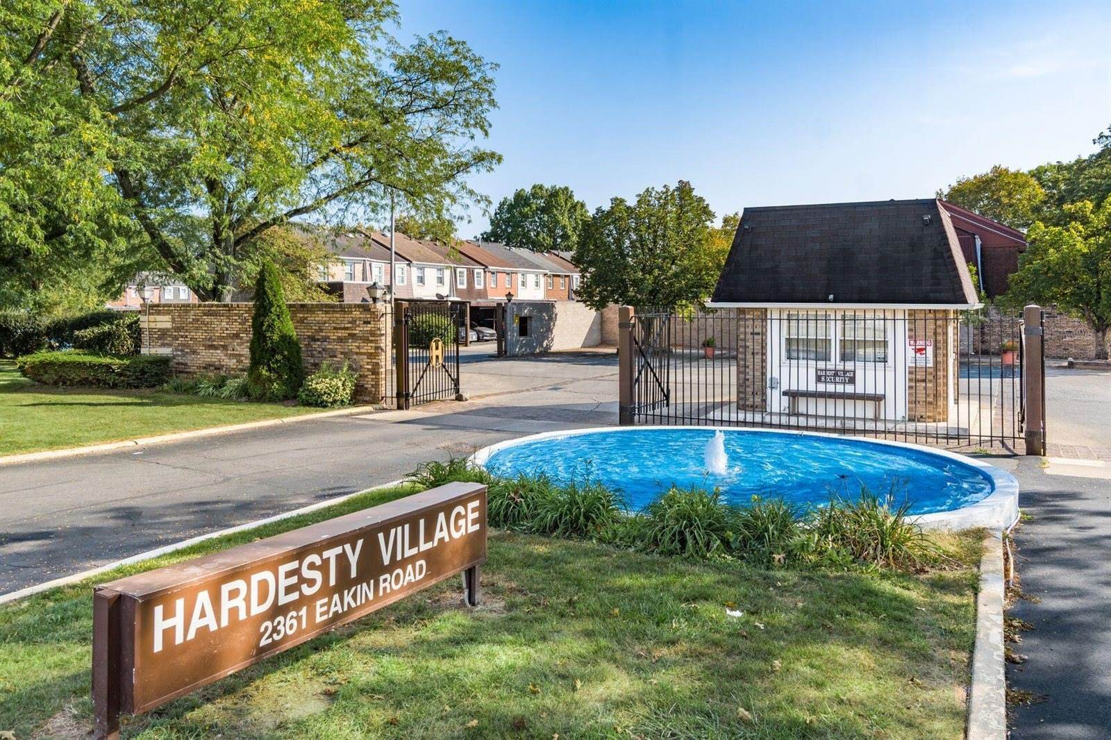 2472 Hardesty Drive South, Columbus, OH 43204