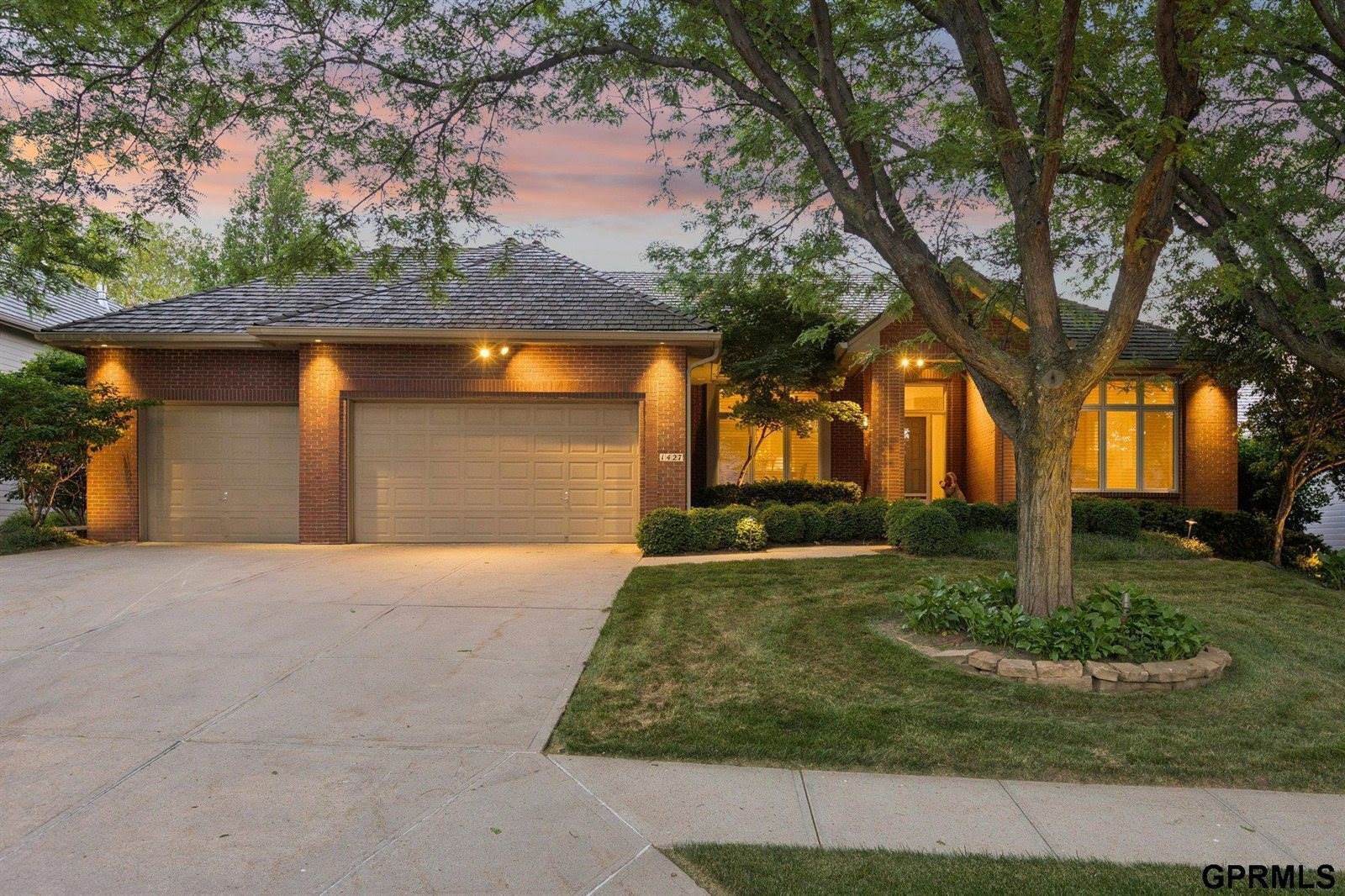 1427 North 133 Street, Omaha, NE 68154