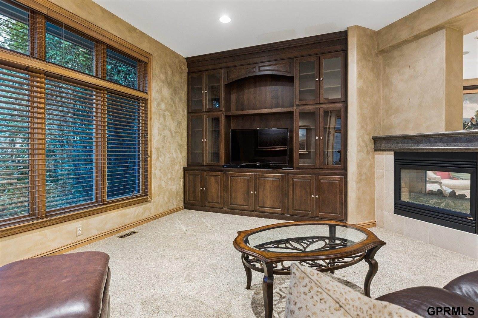 1427 North 133 Street, Omaha, NE 68154