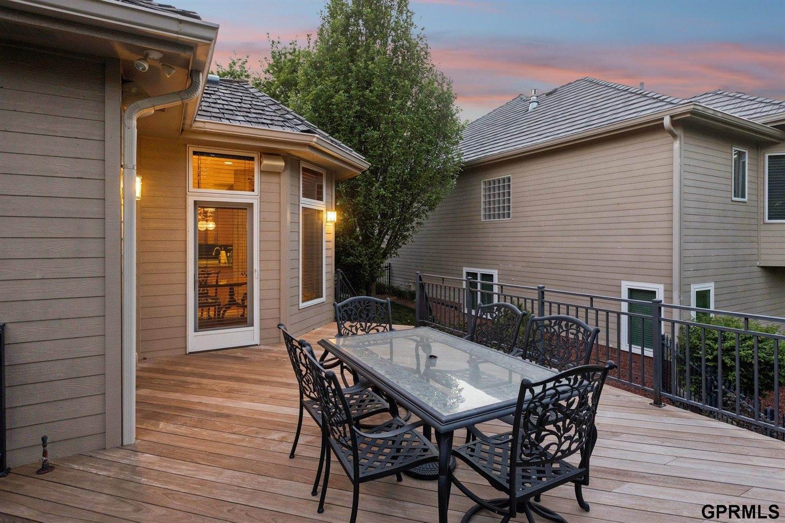 1427 North 133 Street, Omaha, NE 68154