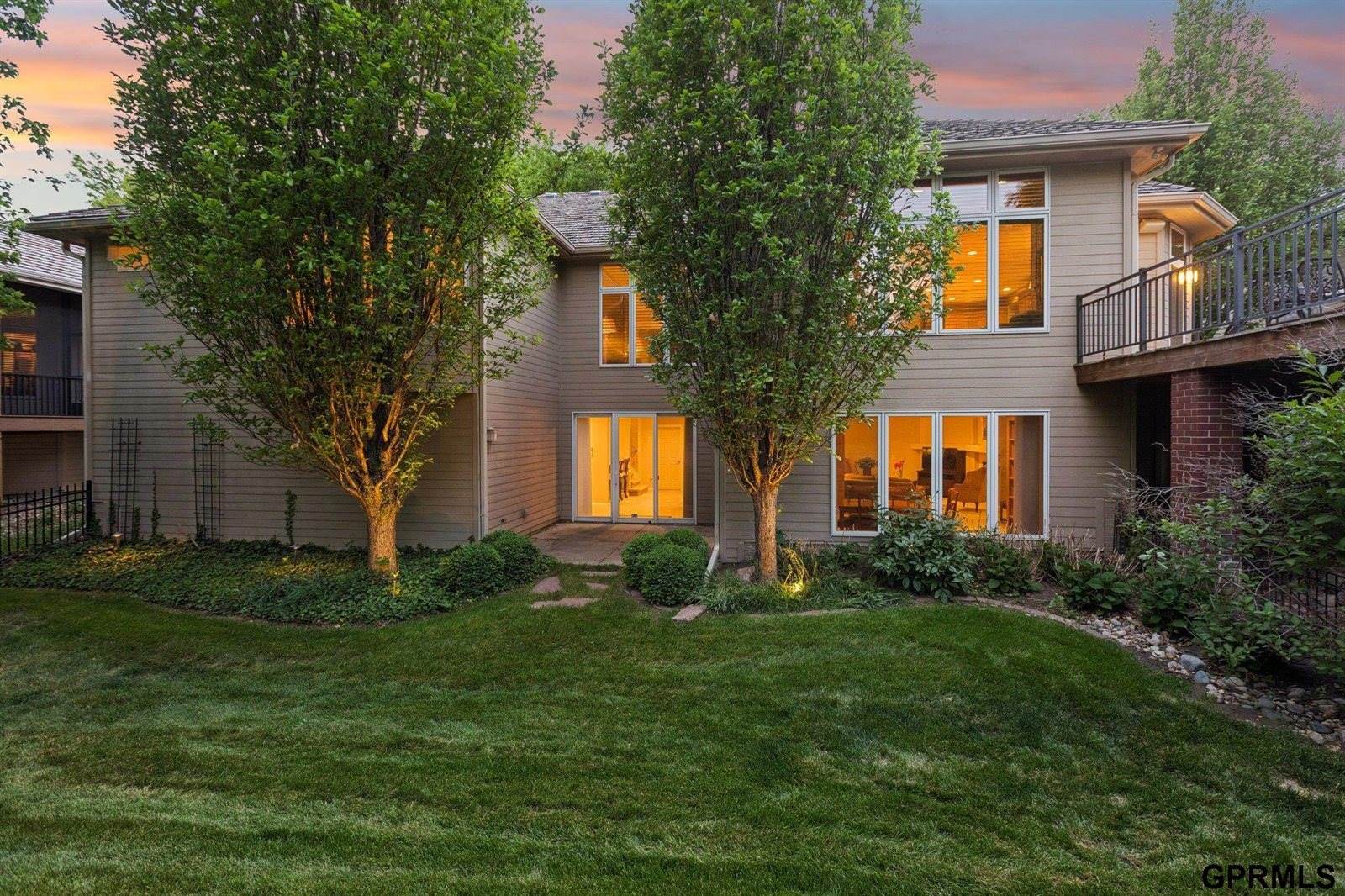 1427 North 133 Street, Omaha, NE 68154