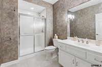 1427 North 133 Street, Omaha, NE 68154