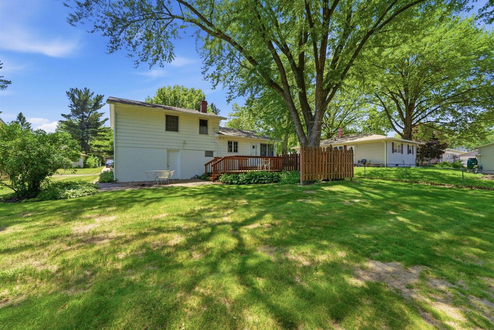 1912 East 31st Street, Davenport, IA 52807