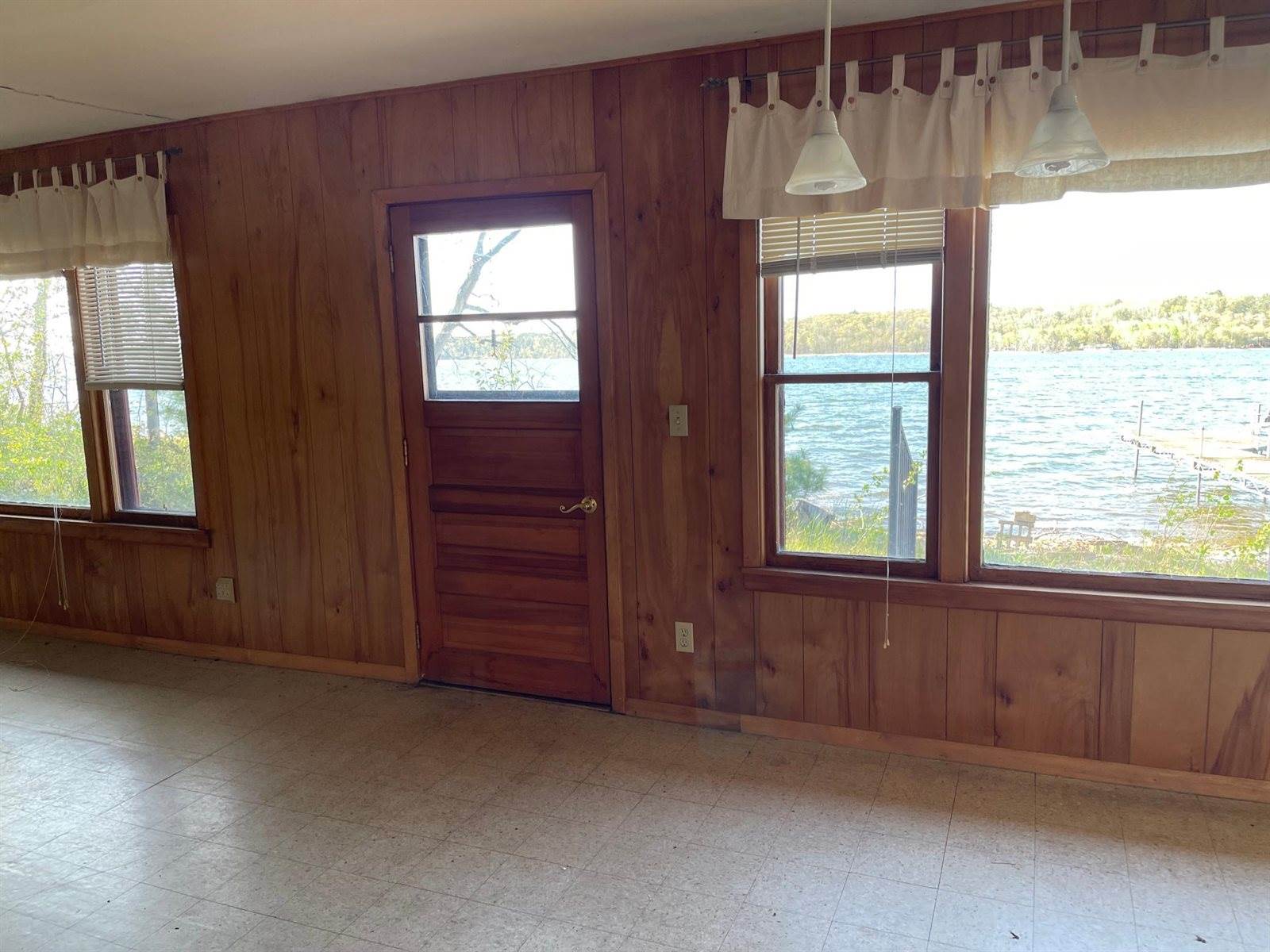 3424 Pine View Boulevard, Motley, MN 56466