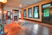 408 South Railroad Avenue, Calvert, TX 77837