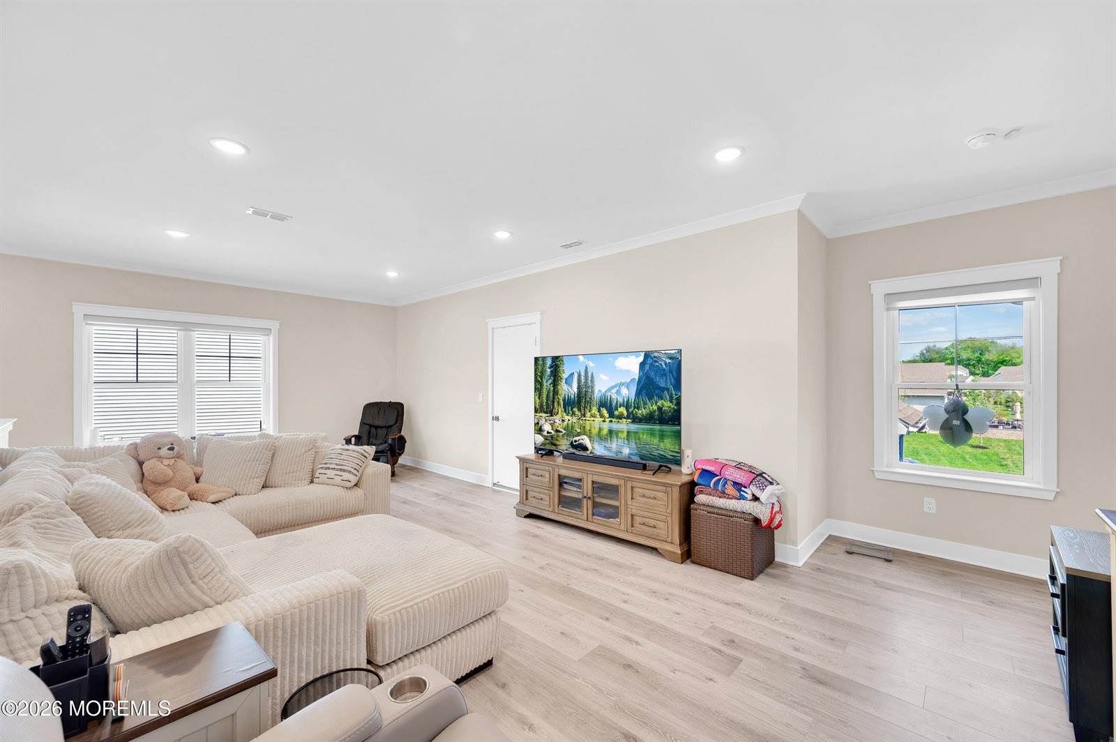 49 Pasture Drive, Farmingdale, NJ 07727