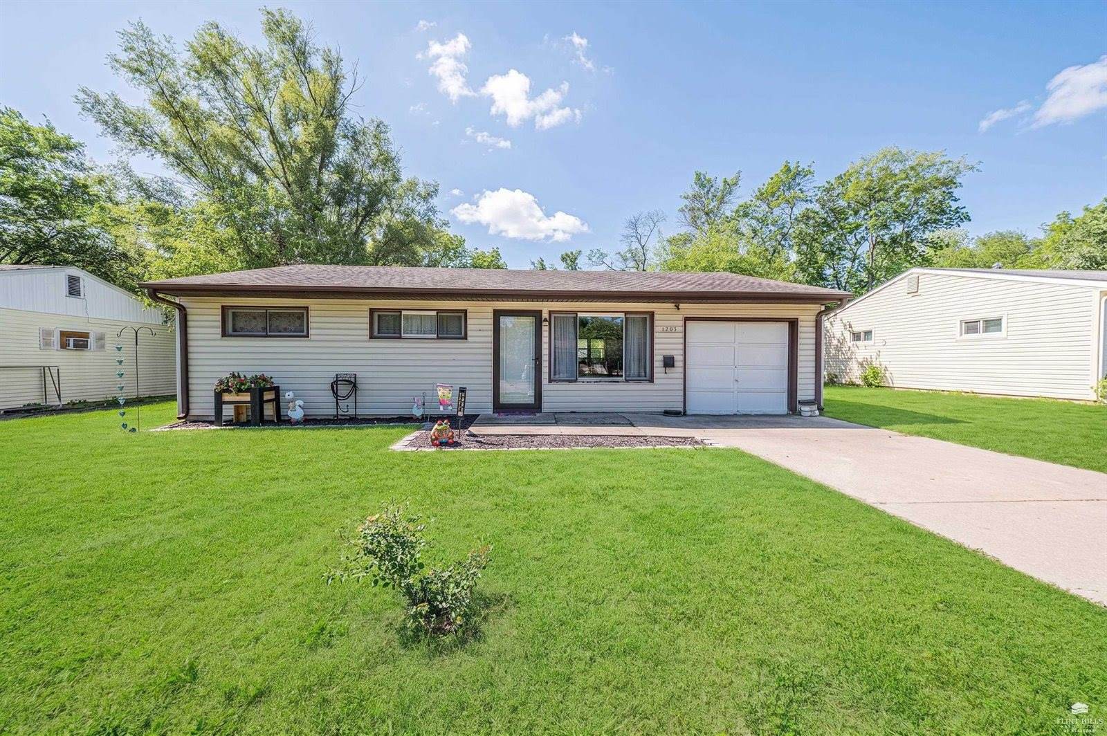 1205 West 12th Street, Junction City, KS 66441
